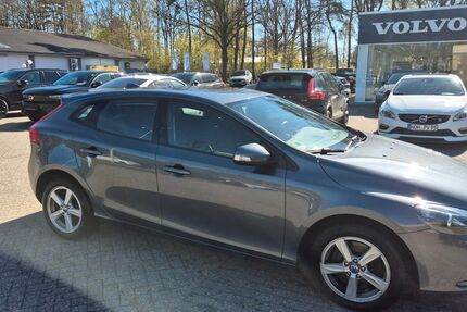 Volvo V40 140.000 km 10.900 &euro; Nordhorn 48527