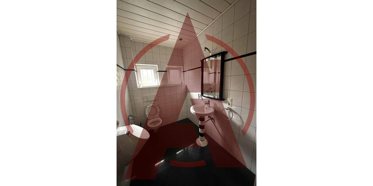 Einfamilienhaus Lingen (Ems) - 6 Zimmer, 140 m&sup2;, 1.150&euro; | Angebot:24845548