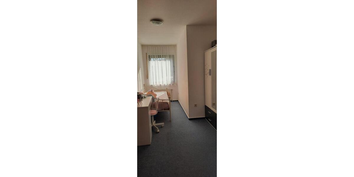 Erdgeschoßwohnung Lingen (Ems) Damaschke - 4 Zimmer, 90 m&sup2;, 850&euro; | Angebot:25401770