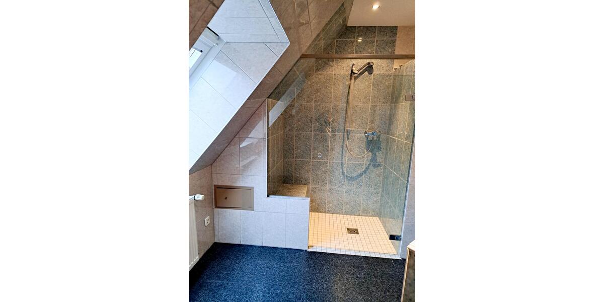 Etagenwohnung Neuenkirchen - 3 Zimmer, 145 m&sup2;, 1.100&euro; | Angebot:25826417