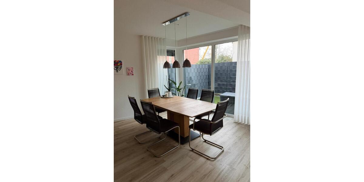 Erdgeschoßwohnung Lingen (Ems) - 2 Zimmer, 83 m&sup2;, 950&euro; | Angebot:25852977