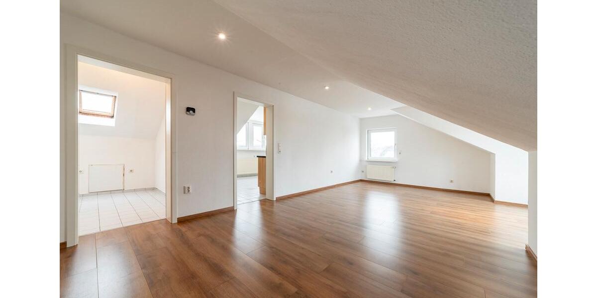 Dachgeschoßwohnung Lingen (Ems) Gauerbach - 3 Zimmer, 88 m&sup2;, 930&euro; | Angebot:26012827