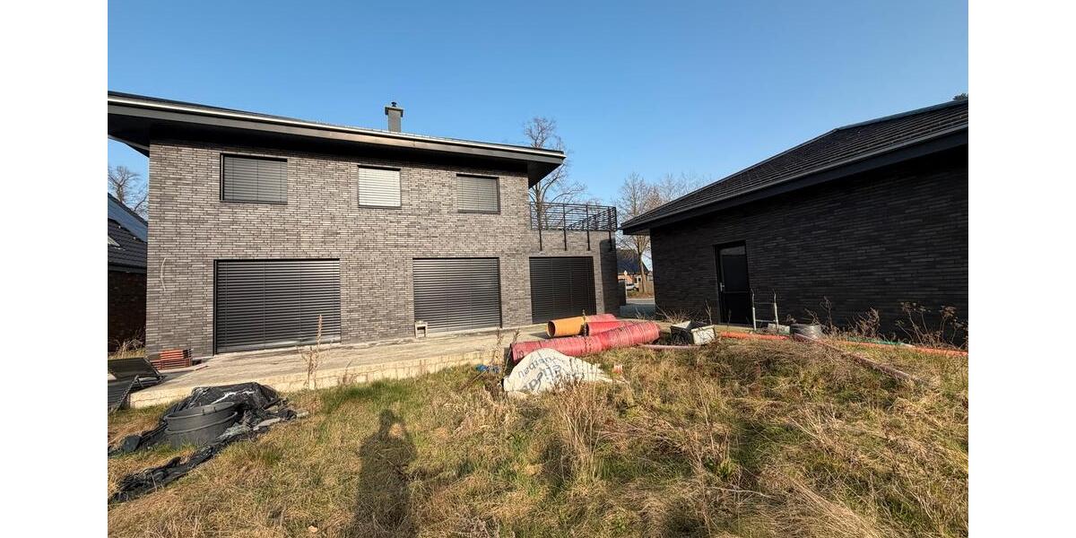 Villa Gronau (Westfahlen) - 6 Zimmer, 257 m&sup2;, 2.500&euro; | Angebot:26234315
