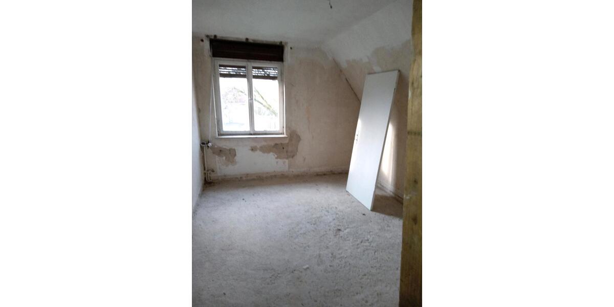 Einfamilienhaus Gronau (Westfahlen) - 6 Zimmer, 120 m&sup2;, 166.000&euro; | Angebot:25235643