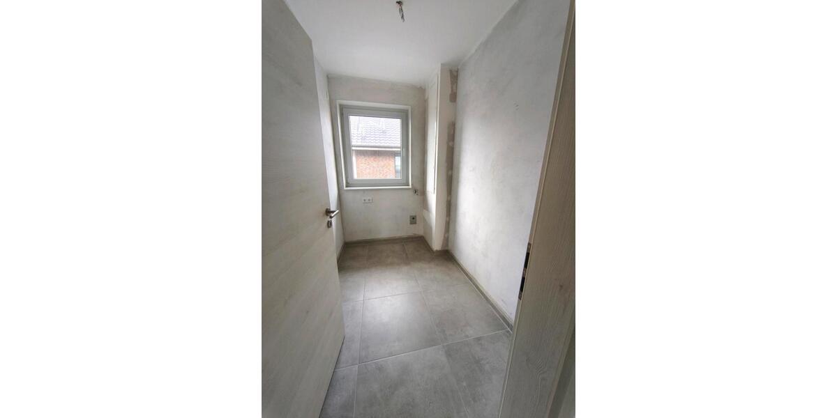 Etagenwohnung Neuenkirchen - 4 Zimmer, 120 m&sup2;, 1.500&euro; | Angebot:26350527