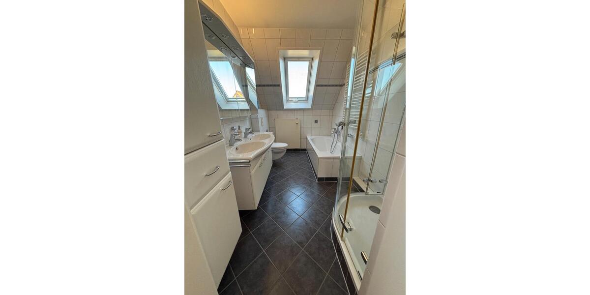 Einfamilienhaus Lingen (Ems) Damaschke - 6.5 Zimmer, 148 m&sup2;, 419.000&euro; | Angebot:27290728