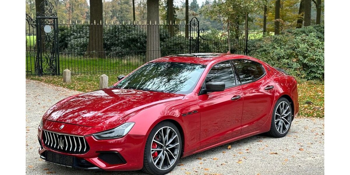 Maserati Ghibli 117.003 km 26.399 &euro; Nordhorn 48529