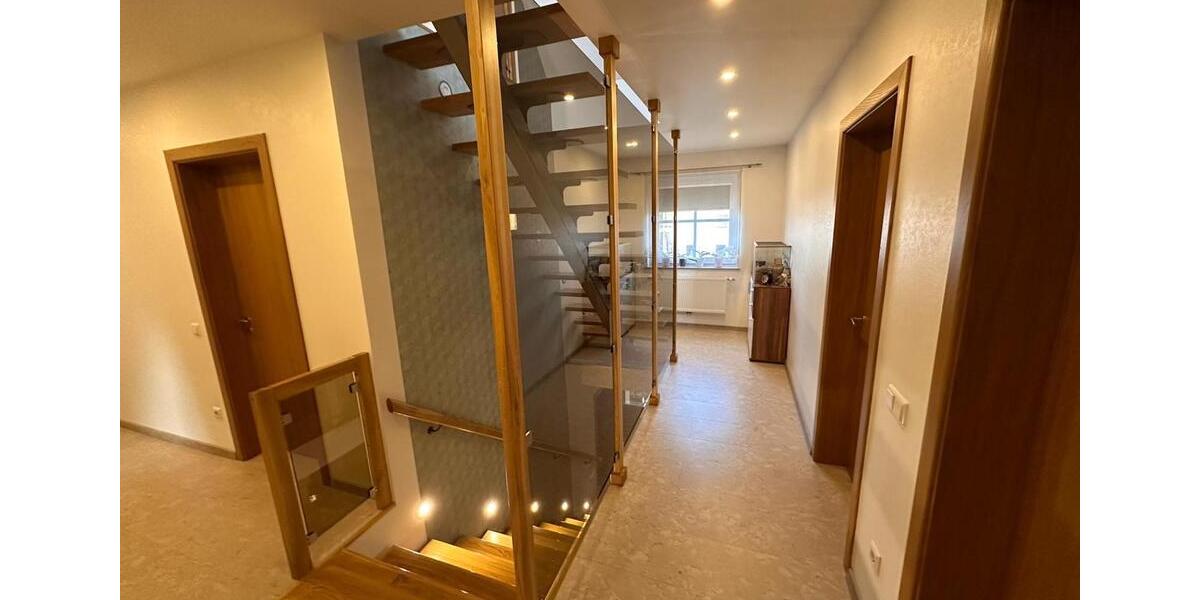 Einfamilienhaus Bad Bentheim - 8 Zimmer, 350 m&sup2;, 777.000&euro; | Angebot:24738080