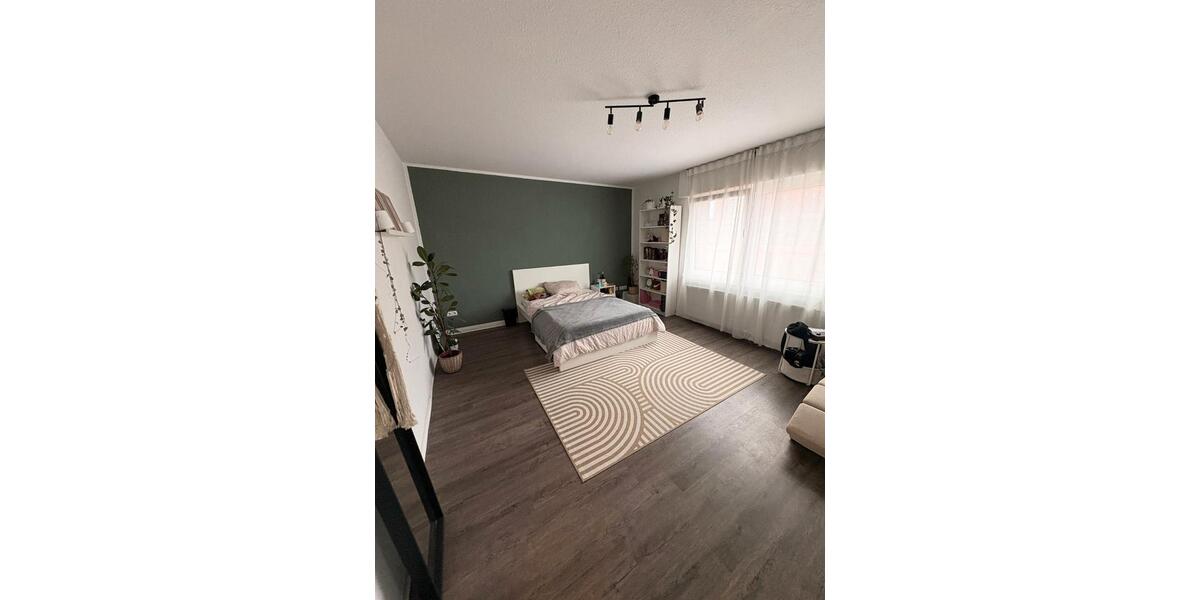 Etagenwohnung Lingen (Ems) Damaschke - 3 Zimmer, 90 m&sup2;, 725&euro; | Angebot:26007360