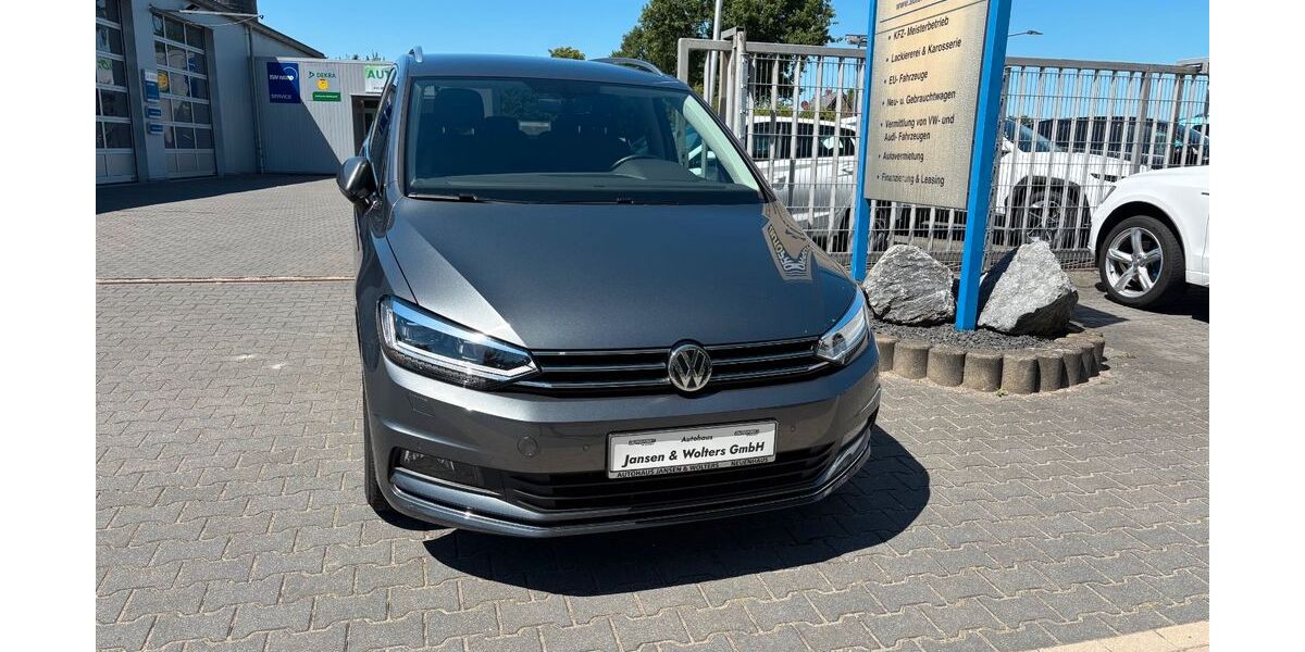 VW Touran 40.100 km 27.490 &euro; Neuenhaus 49828