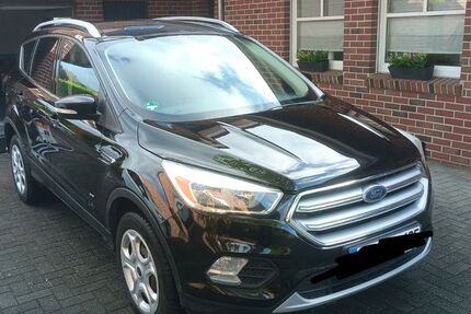 Ford Kuga 157.300 km 12.600 &euro; Esche 49828
