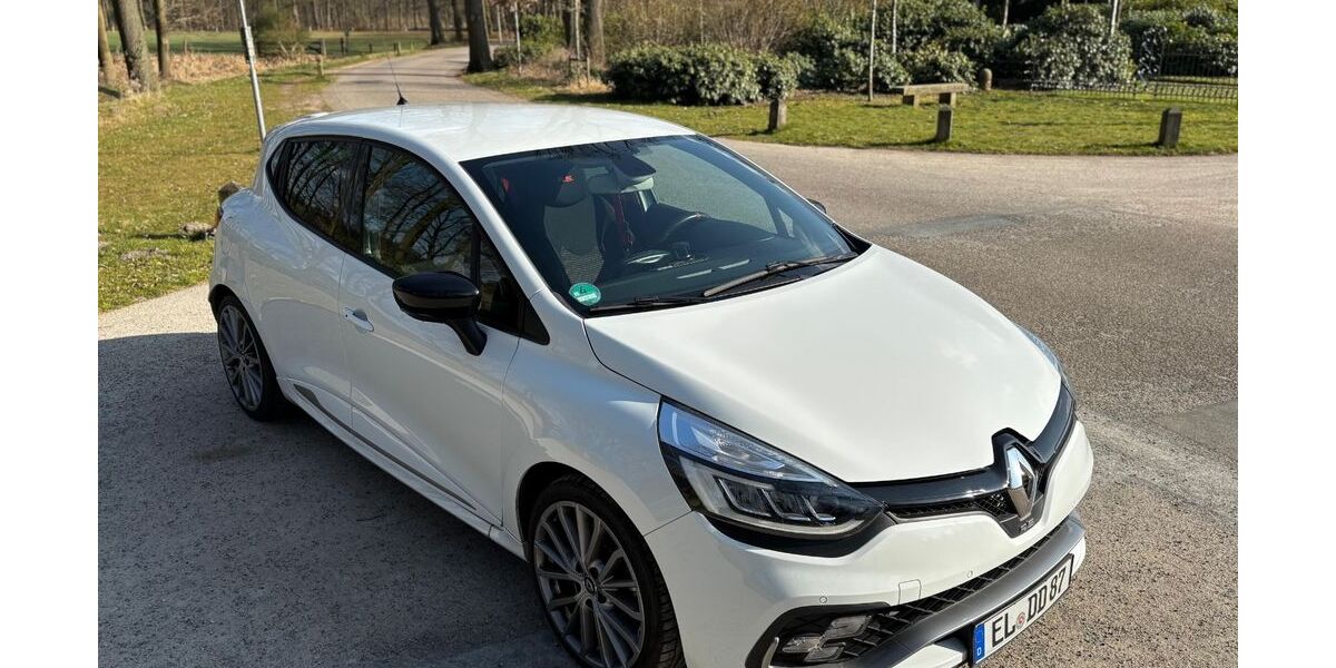 Renault Clio 98.952 km 13.399 &euro; Nordhorn 48529