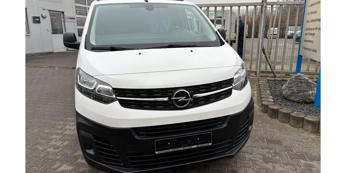 Opel Vivaro 39.500 km 24.990 &euro; Neuenhaus 49828