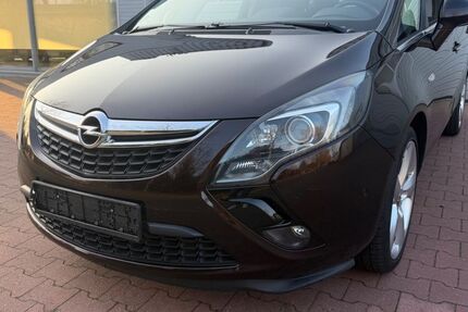 Opel Zafira 199.000 km 9.990 &euro; Nordhorn 48529