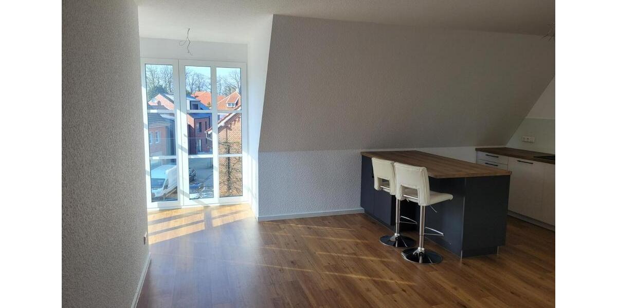 Dachgeschoßwohnung Emsbüren - 3 Zimmer, 81 m&sup2;, 811&euro; | Angebot:24427742