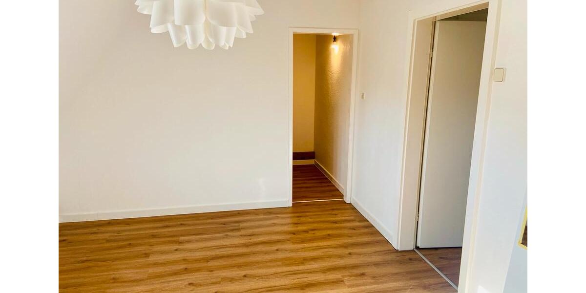 Dachgeschoßwohnung Nordhorn Bookholt - 3 Zimmer, 92 m&sup2;, 950&euro; | Angebot:25137133