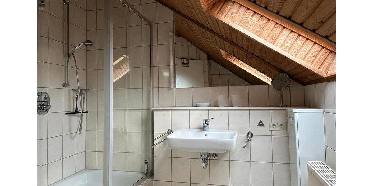 Dachgeschoßwohnung Bawinkel - 2 Zimmer, 72 m&sup2;, 550&euro; | Angebot:26035186