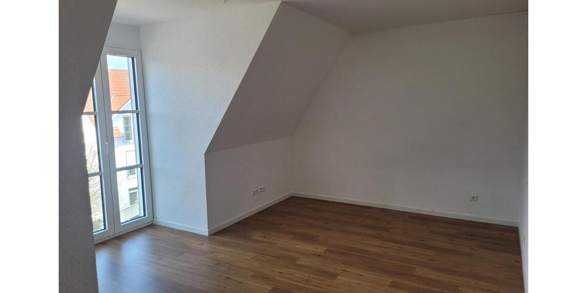 Dachgeschoßwohnung Emsbüren - 3 Zimmer, 81 m&sup2;, 811&euro; | Angebot:24427742