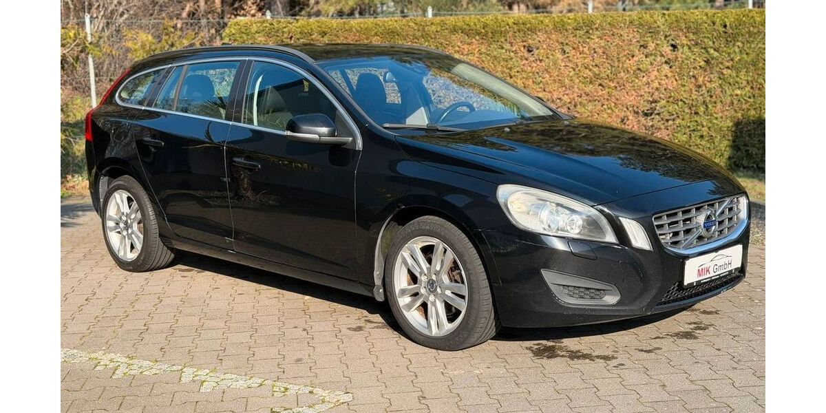 Volvo V60 225.873 km 4.998 &euro; Beesten 49832