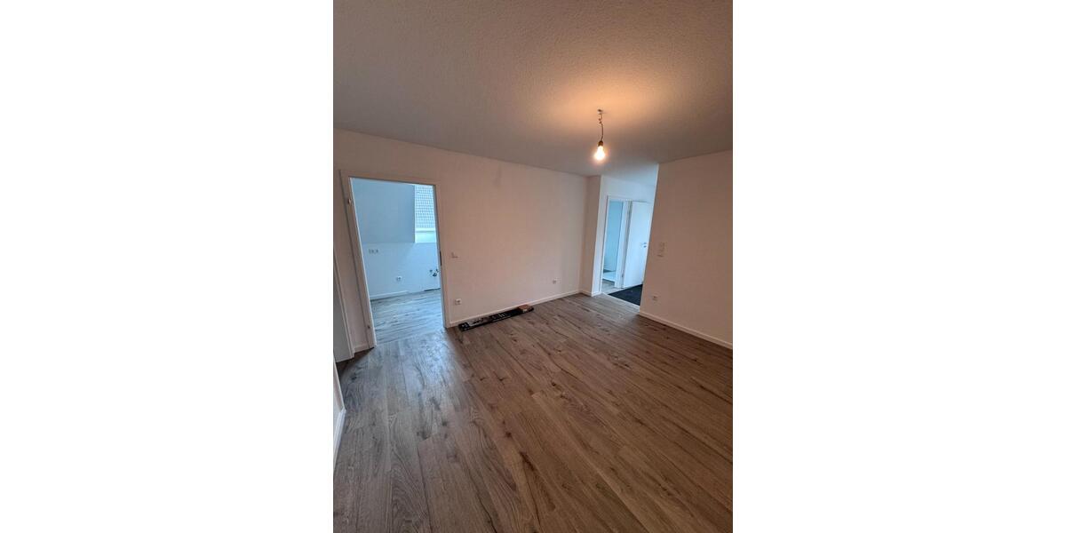 Dachgeschoßwohnung Lingen (Ems) - 3 Zimmer, 66 m&sup2;, 690&euro; | Angebot:26645695