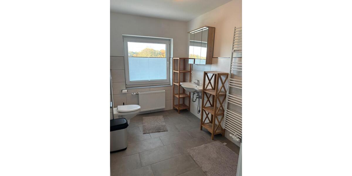 Etagenwohnung Bawinkel - 5 Zimmer, 120 m&sup2;, 20&euro; | Angebot:25976456
