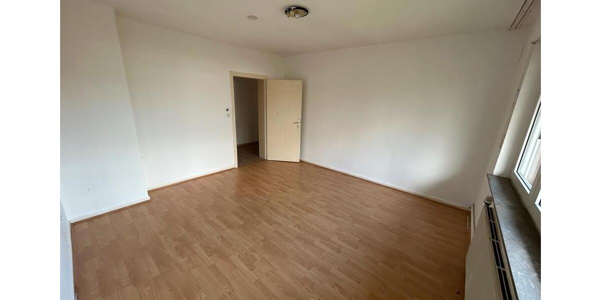 Etagenwohnung Lingen (Ems) - 4 Zimmer, 88 m&sup2;, 750&euro; | Angebot:25904810