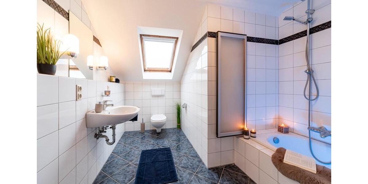 Dachgeschoßwohnung Lingen (Ems) Gauerbach - 3 Zimmer, 88 m&sup2;, 930&euro; | Angebot:26012827