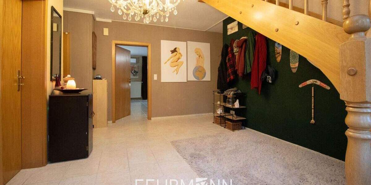 Einfamilienhaus Uelsen - 9 Zimmer, 220 m&sup2;, 444.000&euro; | Angebot:25730253