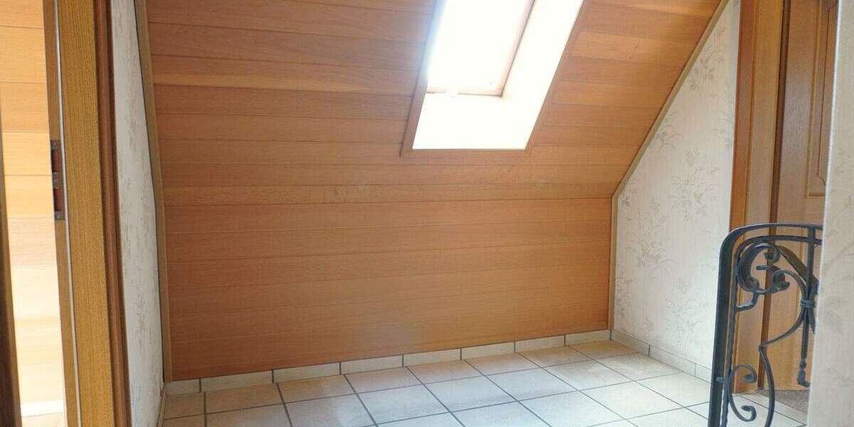 Doppelhaushälfte Lingen (Ems) Lingen - 4 Zimmer, 100 m&sup2;, 150.000&euro; | Angebot:25730097