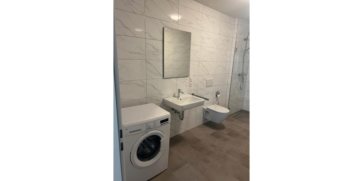 Etagenwohnung Lingen (Ems) Damaschke - 2.5 Zimmer, 82 m&sup2;, 1.450&euro; | Angebot:24845618