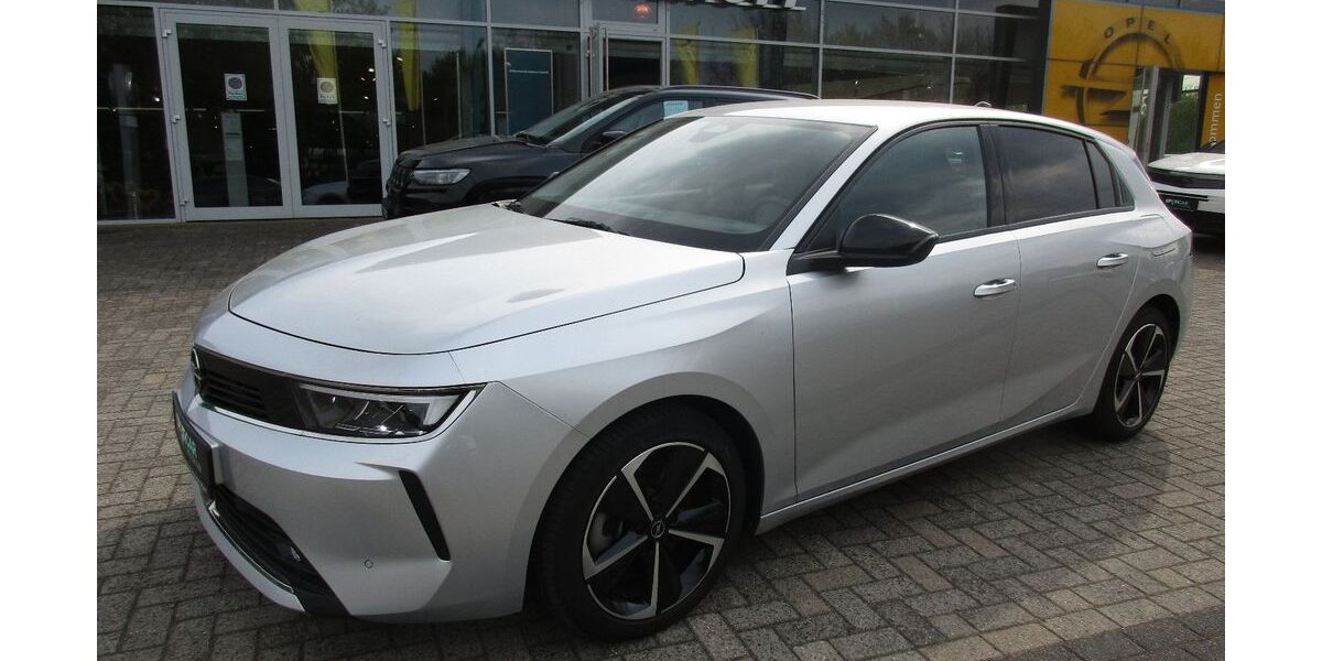 Opel Astra 18.982 km 21.950 &euro; Lingen - Baccum 49811