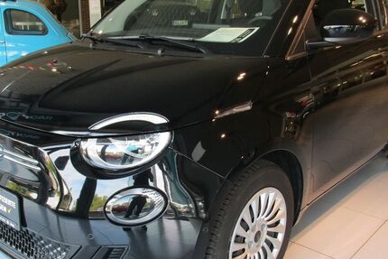 Fiat 500e 12.400 km 21.790 &euro; Lingen - Baccum 49811