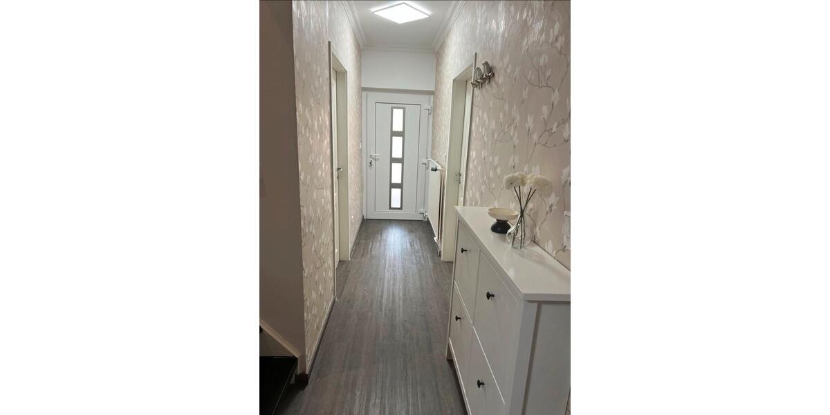 Doppelhaushälfte Gronau (Westfahlen) - 6 Zimmer, 130 m&sup2;, 349.000&euro; | Angebot:27048331