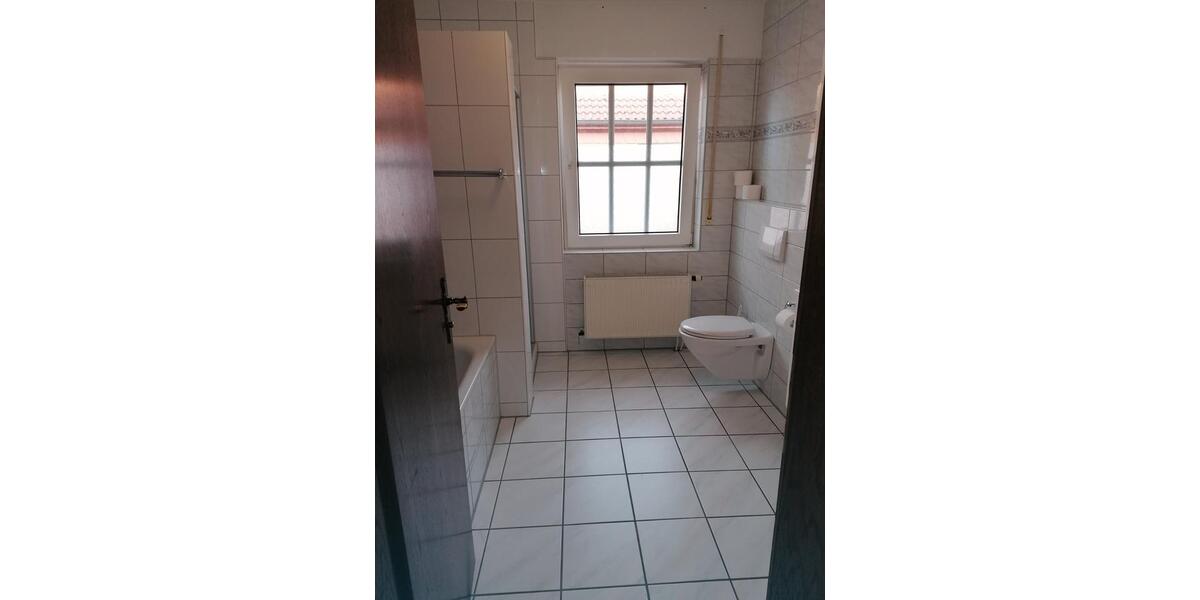 Etagenwohnung Gronau (Westfahlen) - 3 Zimmer, 80 m&sup2;, 700&euro; | Angebot:25590547