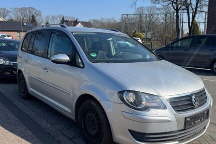 VW Touran 247.000 km 3.250 &euro; Nordhorn 48529
