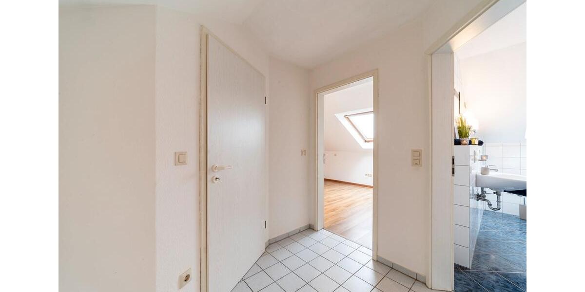 Dachgeschoßwohnung Lingen (Ems) Gauerbach - 3 Zimmer, 88 m&sup2;, 930&euro; | Angebot:26012827