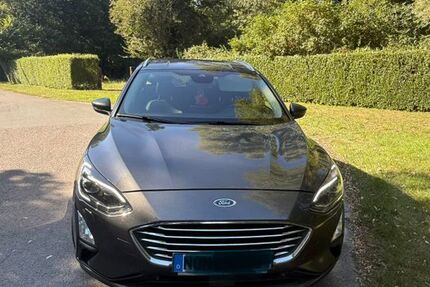 Ford Focus 142.800 km 9.250 &euro; Bad Bentheim 48455