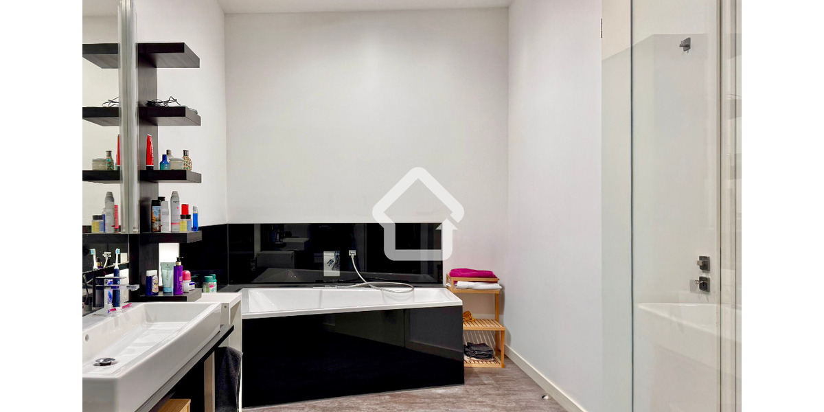 Etagenwohnung Lingen (Ems) - 2 Zimmer, 107 m&sup2;, 850&euro; | Angebot:25053328