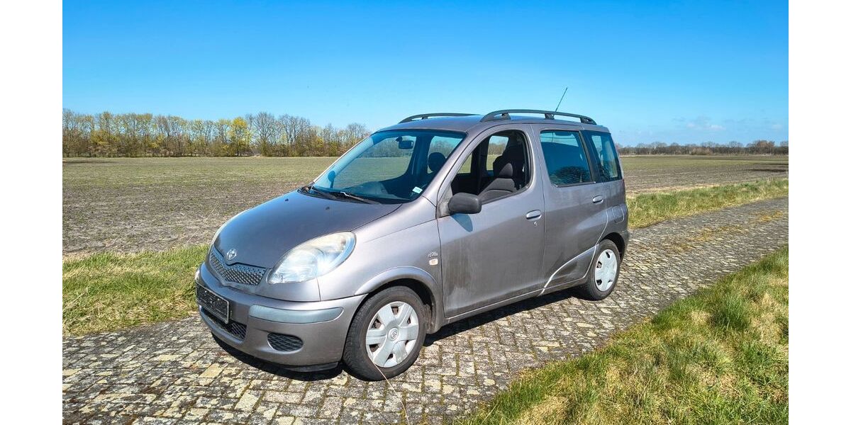 Toyota Verso 198.891 km 1.250 &euro; Wielen 49847