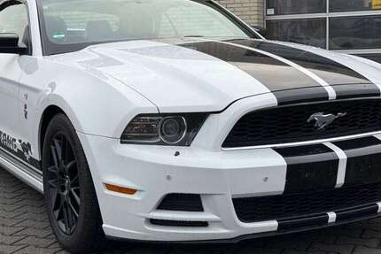 Ford Mustang 158.813 km 10.900 &euro; Gronau 48599