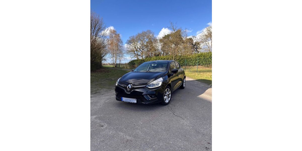 Renault Clio 113.699 km 9.100 &euro; Nordhorn 48529
