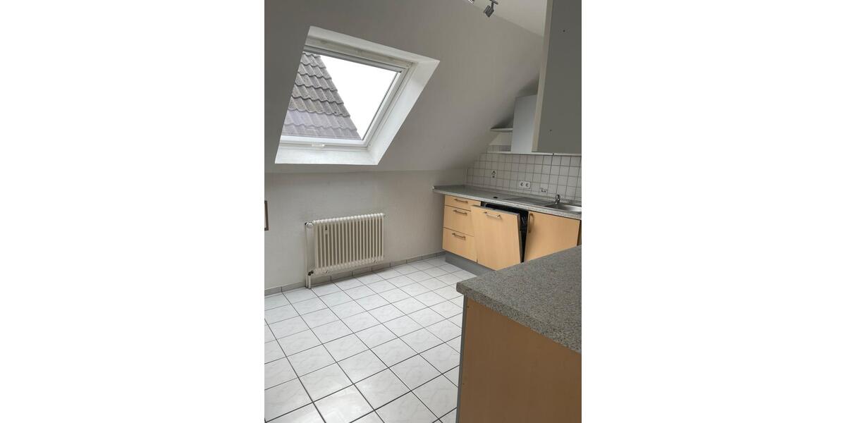 Dachgeschoßwohnung Lingen (Ems) - 3 Zimmer, 86 m&sup2;, 750&euro; | Angebot:25754003