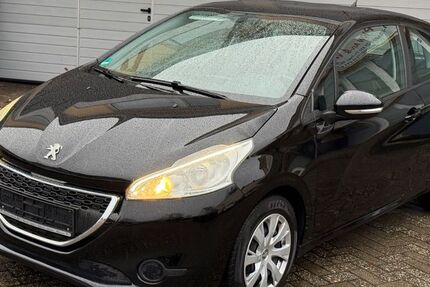Peugeot 208 135.000 km 3.998 &euro; Nordhorn 48529