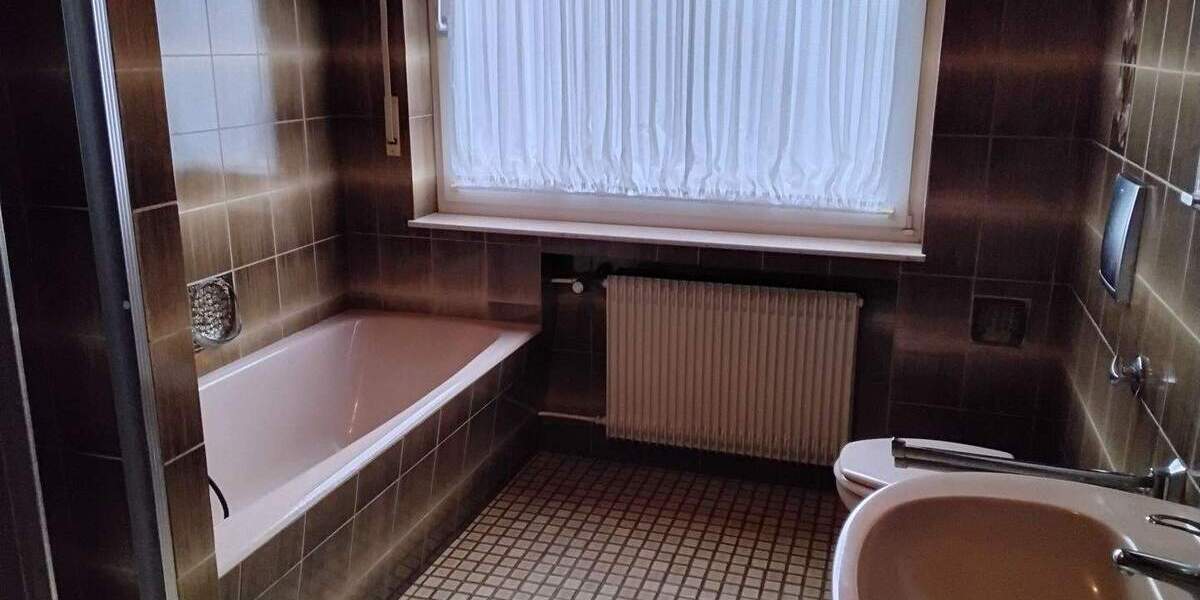 Einfamilienhaus Gronau Epe - 8 Zimmer, 215 m&sup2;, 405.000&euro; | Angebot:25742303