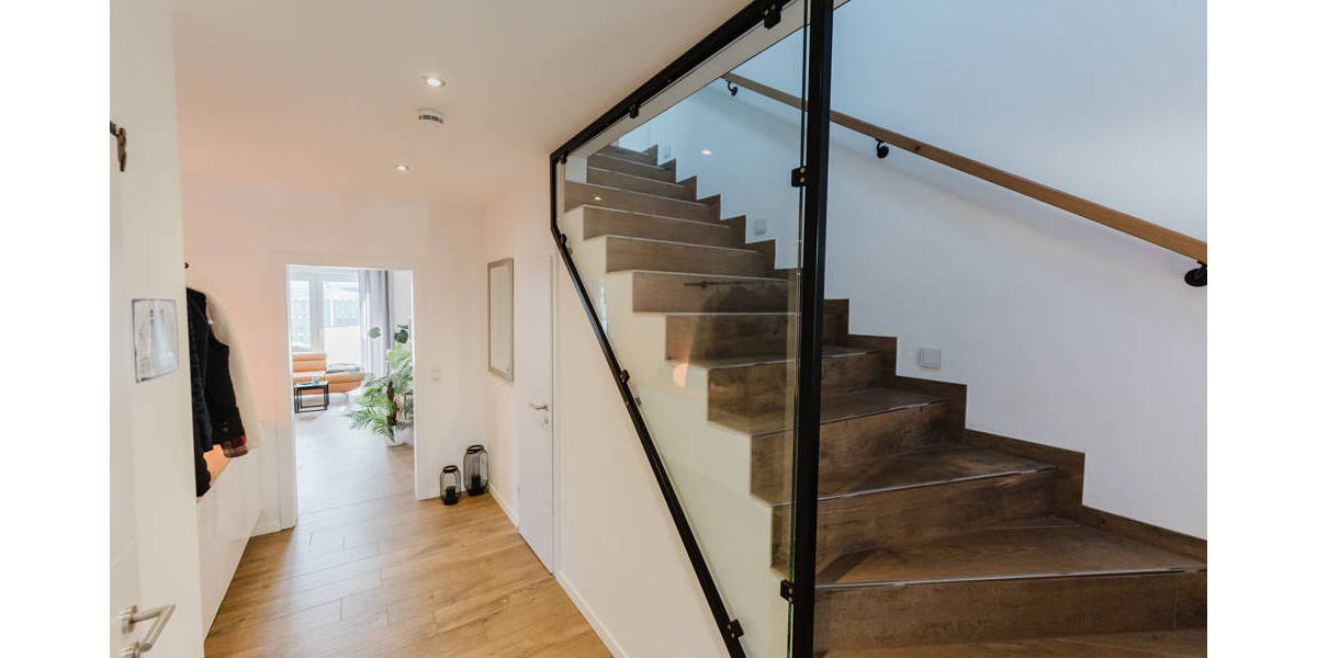 Einfamilienhaus Nordhorn - 7 Zimmer, 291 m&sup2;, 649.000&euro; | Angebot:25666757