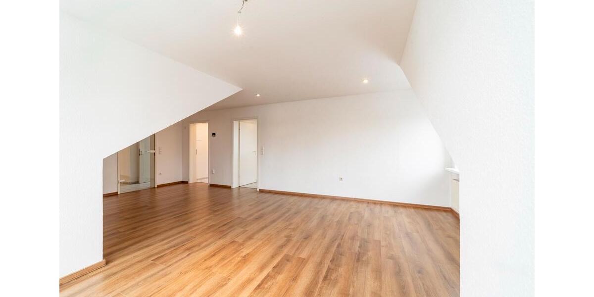 Dachgeschoßwohnung Lingen (Ems) Gauerbach - 3 Zimmer, 88 m&sup2;, 930&euro; | Angebot:26012827