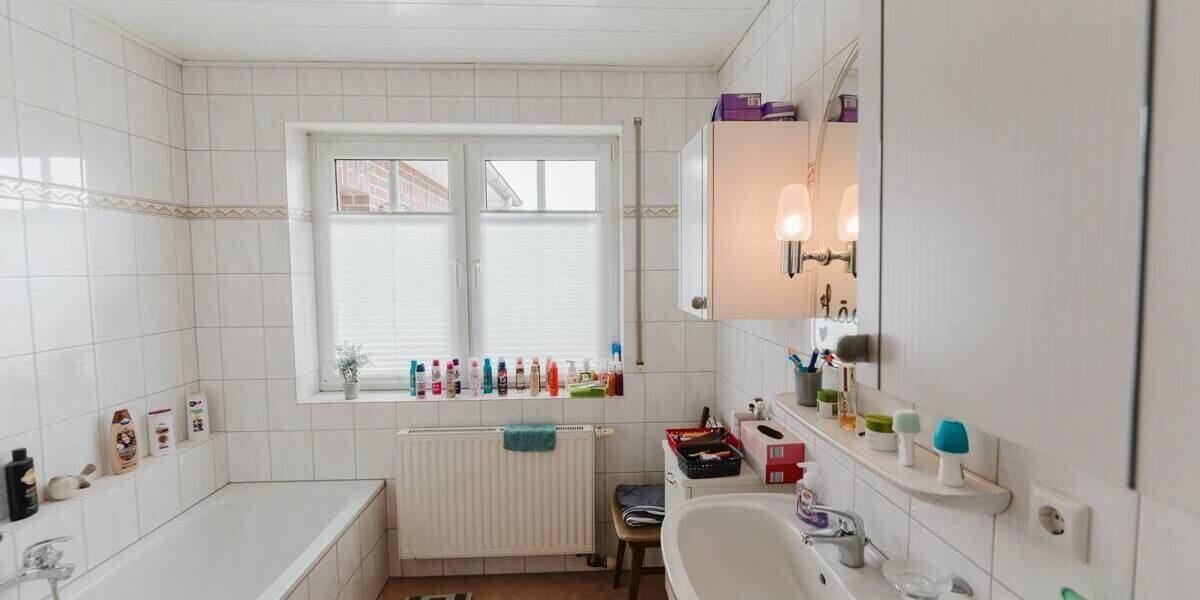 Bungalow Lage - 5 Zimmer, 177 m&sup2;, 395.000&euro; | Angebot:26569171