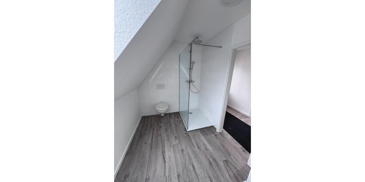 Dachgeschoßwohnung Lingen (Ems) - 3 Zimmer, 66 m&sup2;, 690&euro; | Angebot:26645695
