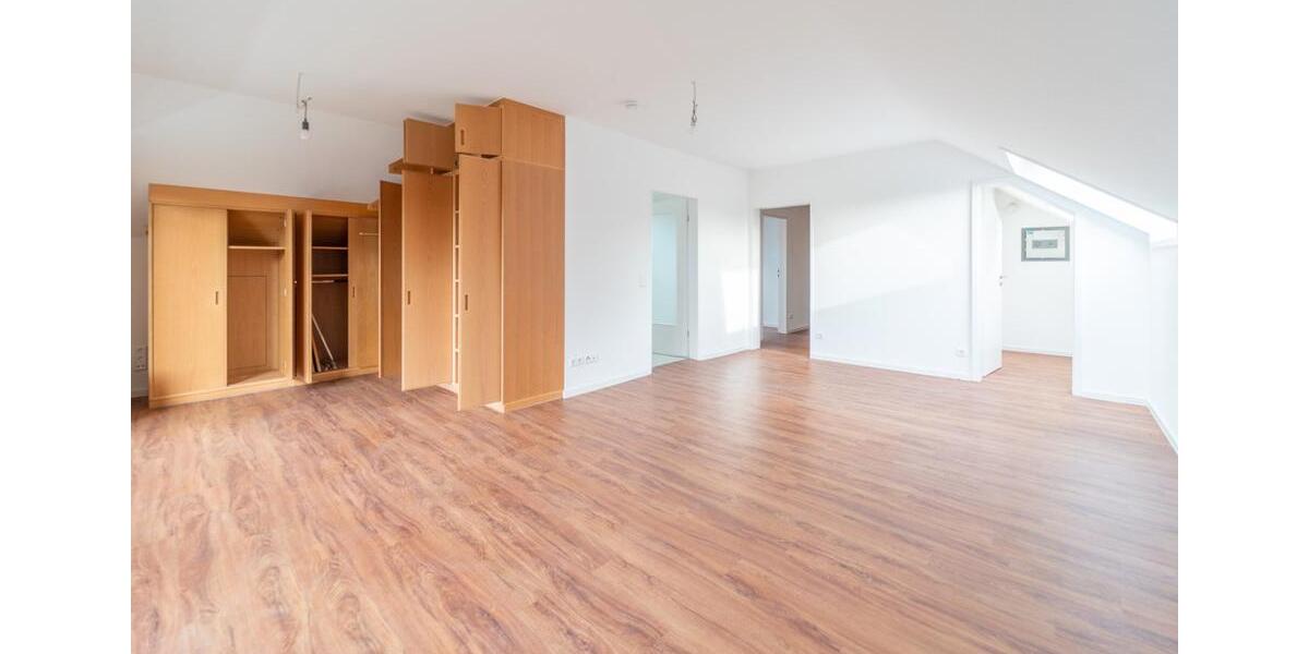 Einfamilienhaus Neuenhaus - 7 Zimmer, 236 m&sup2;, 1.900&euro; | Angebot:26587162