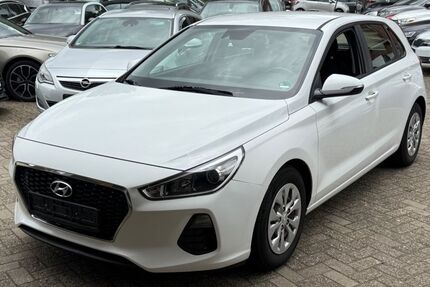 Hyundai i30 93.000 km 8.999 &euro; Nordhorn 48529